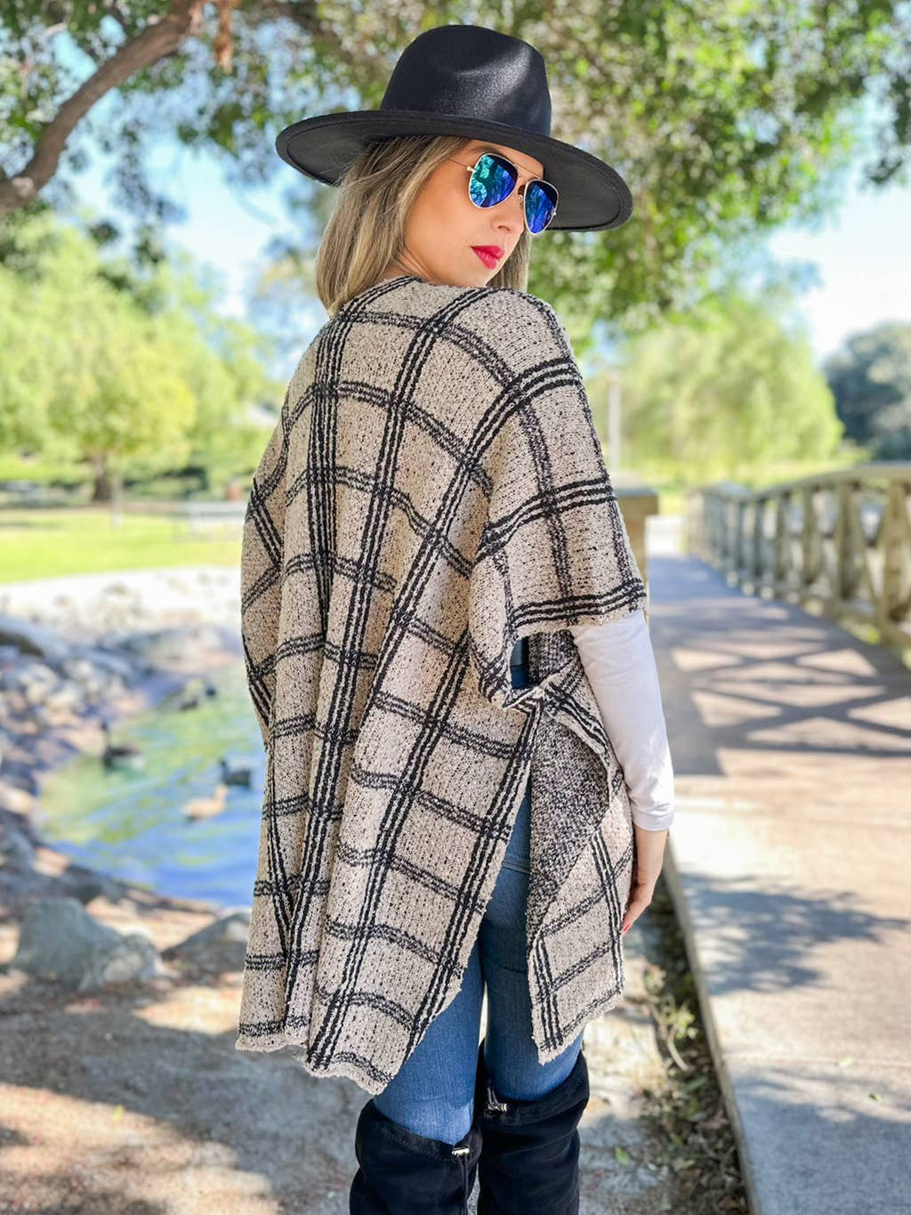Chic Oatmeal Plaid Knitted Ruana Cardigan
