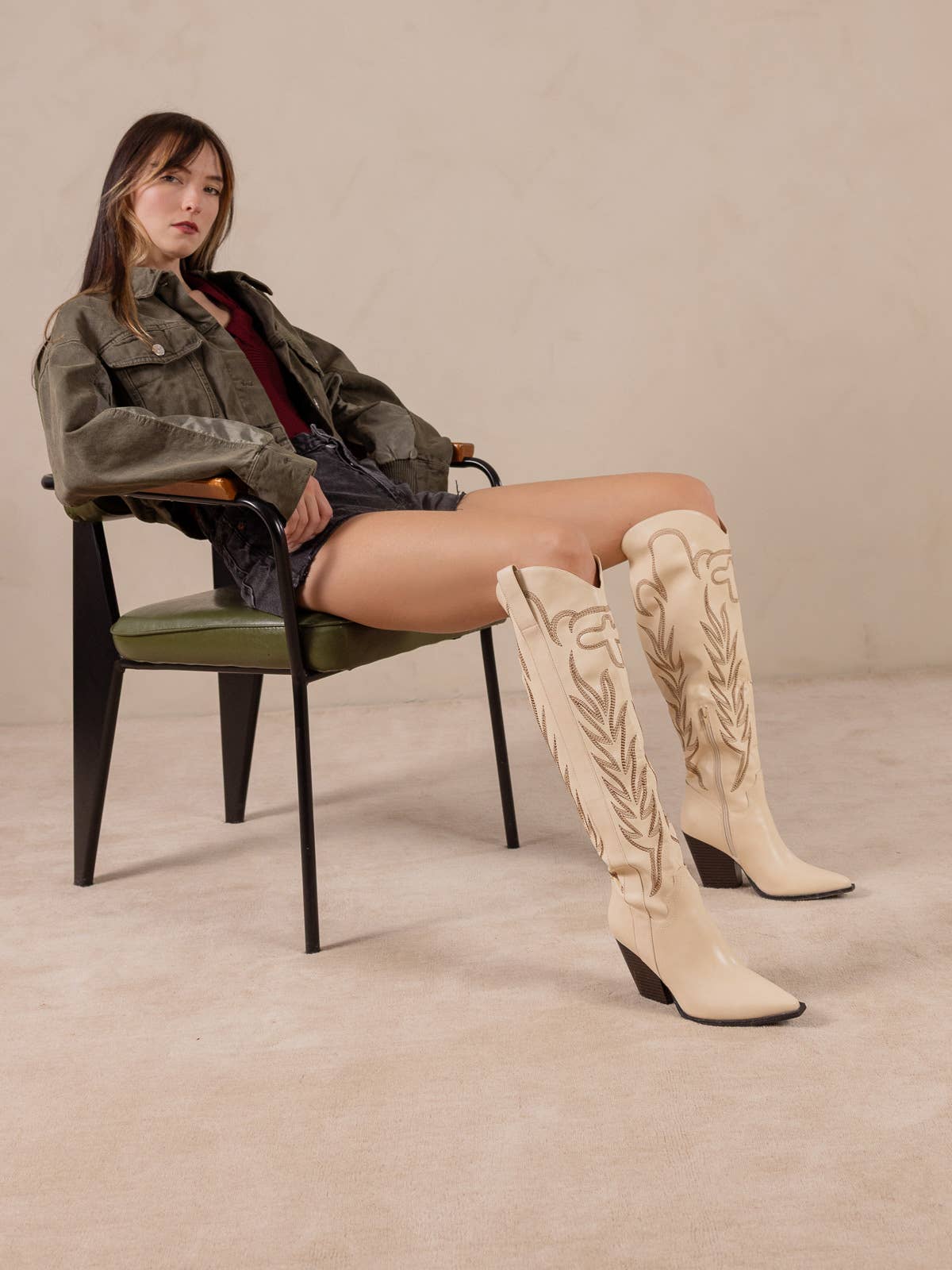 The Bronco Off White | Knee High Cowboy Western Fall Boot